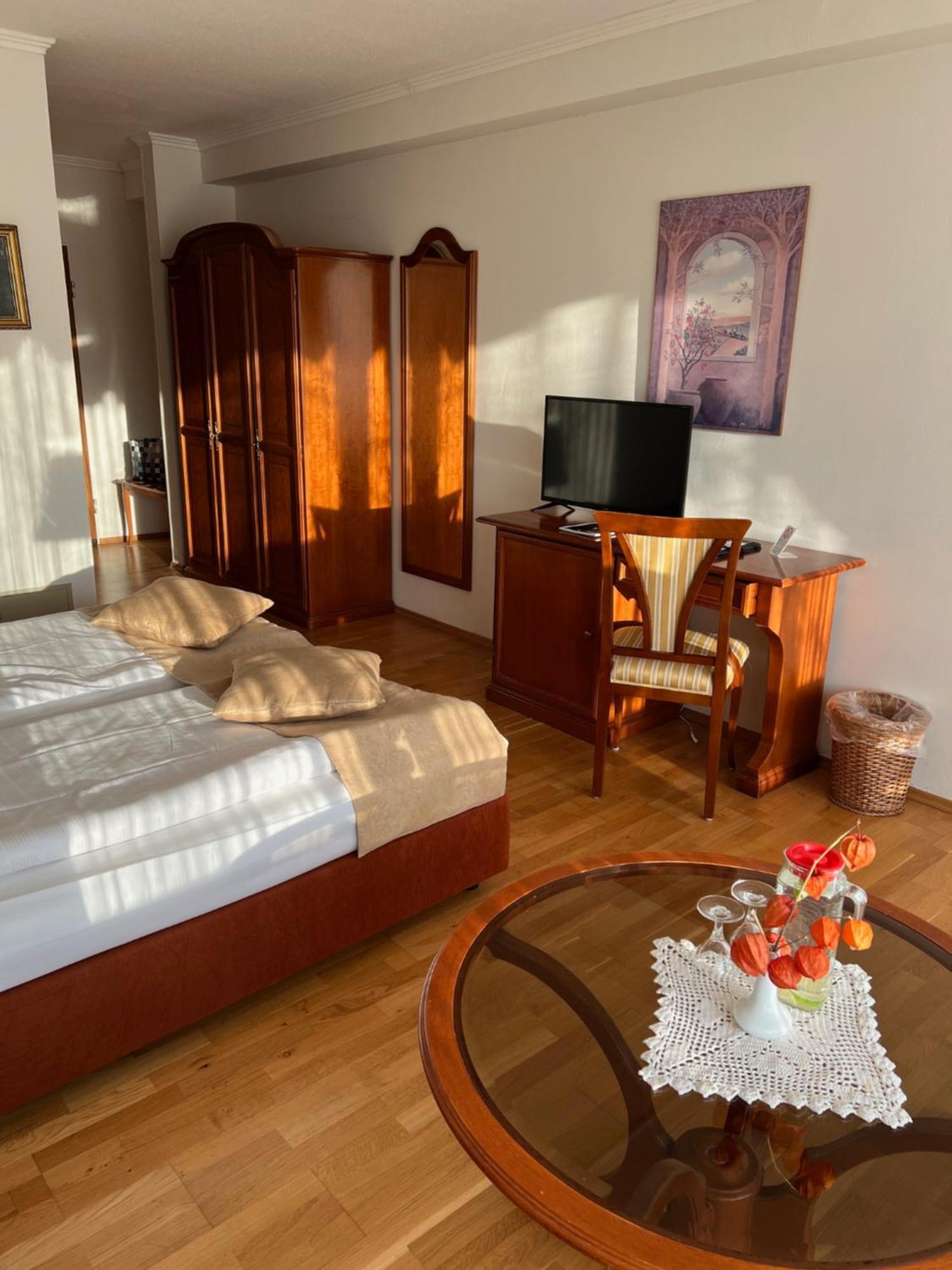 Parkhotel Maasberg Бад-Зобернхайм Экстерьер фото