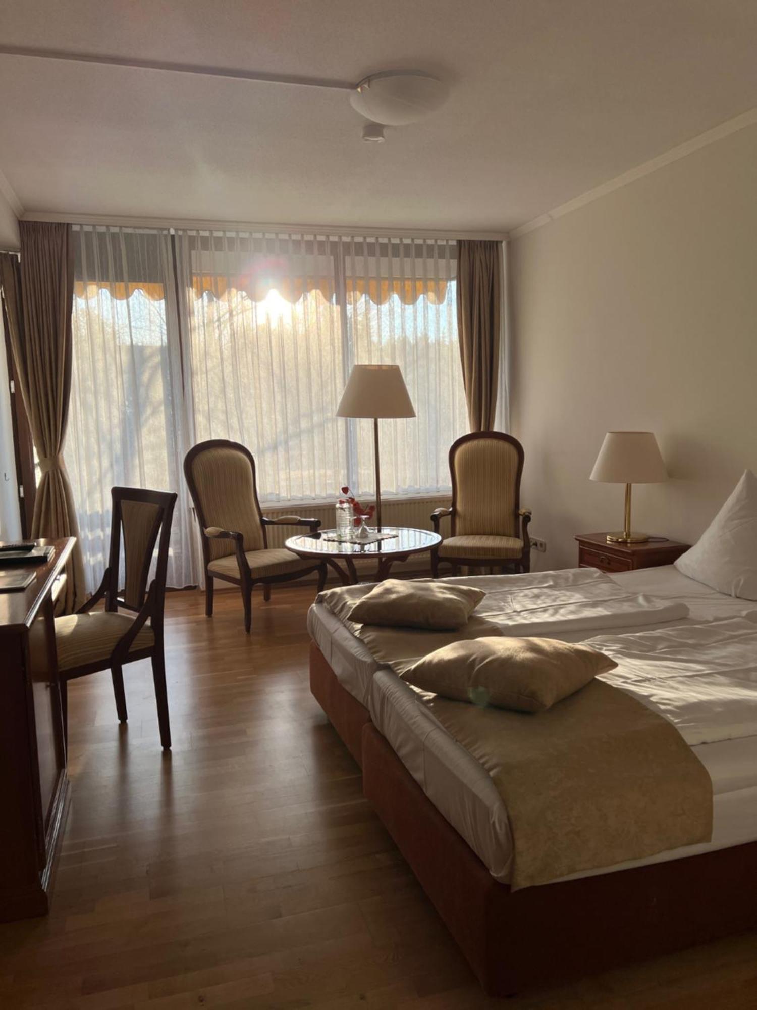 Parkhotel Maasberg Бад-Зобернхайм Экстерьер фото