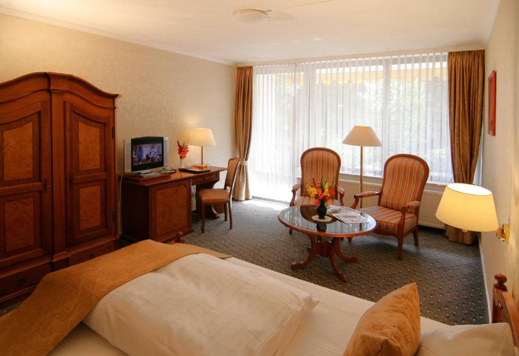 Parkhotel Maasberg Бад-Зобернхайм Номер фото